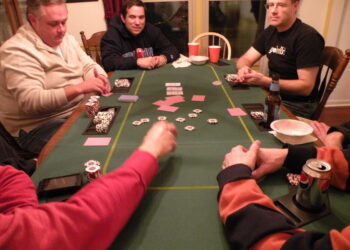Poker online and how it works