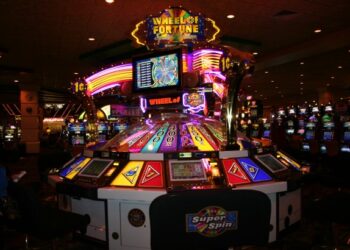 Fascinating Facts and Tips for Online Slot Players