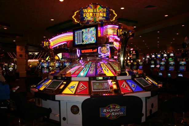 Fascinating Facts and Tips for Online Slot Players