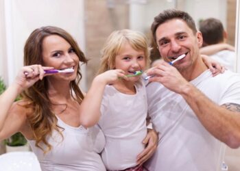 Building Confidence Through Cosmetic Dentistry: A Family Perspective