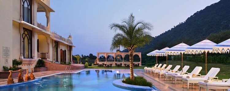 The Best of Pattaya: Luxury Stays Near Iconic Attractions
